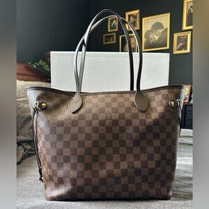 Authentic Louis Vuitton Neverfull MM